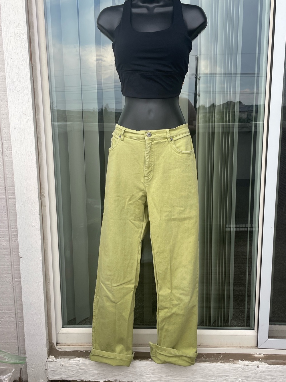 Women’s Light Green Straight Leg Stretchy Jeans